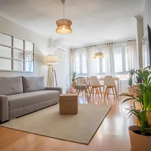 https://playa-victoria-deluxe-apartment.hotelsincadiz.net